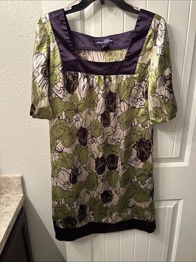 Green Floral Satin Square-Neck Top